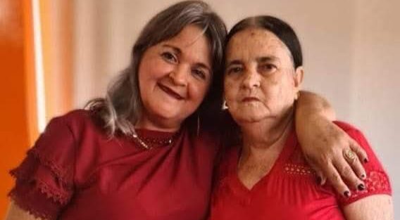 Genteee, Olha quem está fazendo aniversário hoje…. Parabéns,  Maria Barbosa Dias