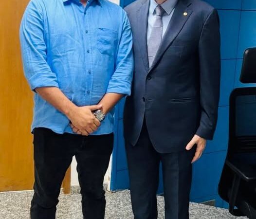 Prefeito Rodrigo Barbosa de Freitas é homenageado com Moção de Congratulação por destaque de Cassilândia na alfabetização