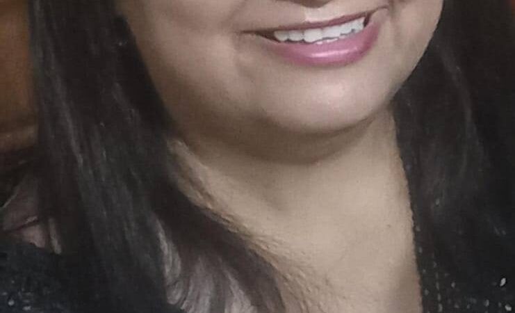 Genteee, olha quem está fazendo aniversário hoje:  Lindalva Vieira