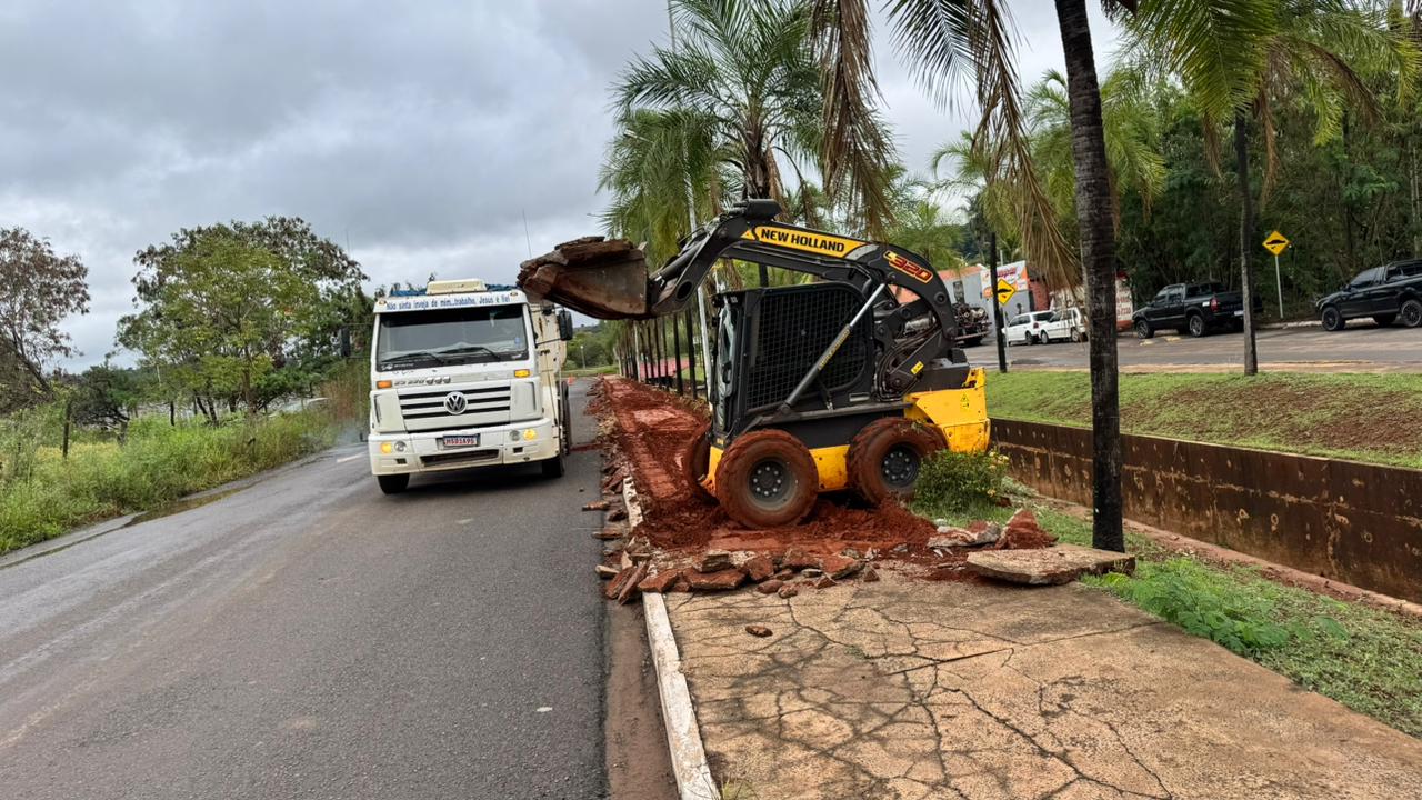Prefeitura orienta população sobre obras de revitalização na Avenida Juraci Lucas