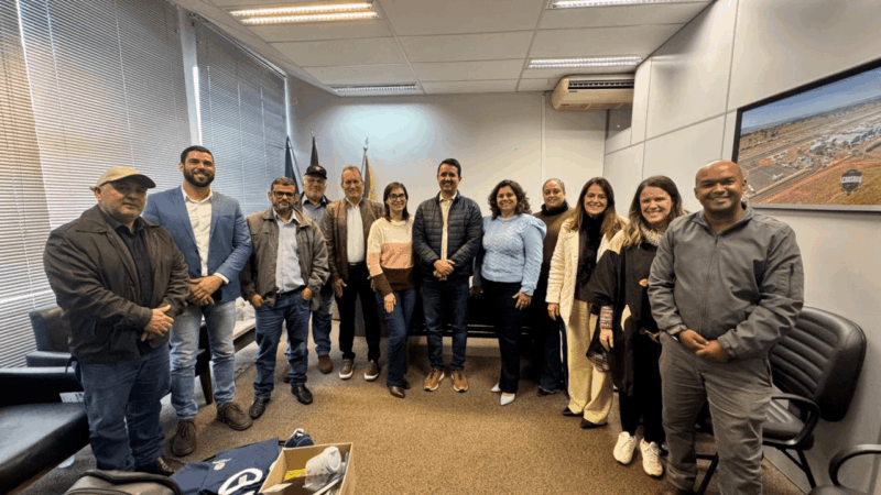 Prefeito Rodrigo e secretariado participam de reunião de acompanhamento do programa Cidade Empreendedora do Sebrae