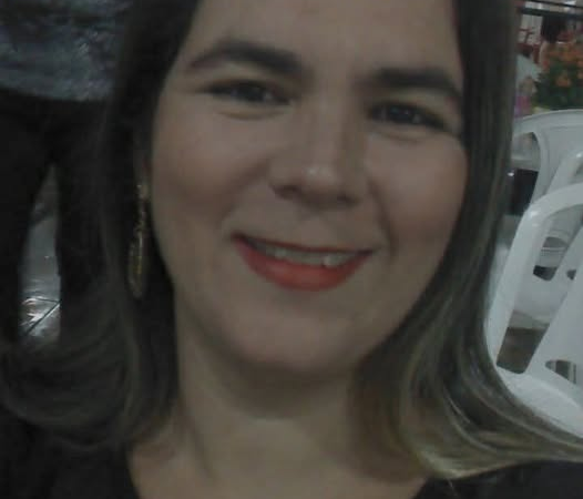 Genteee, Olha quem está fazendo aniversário hoje…. Parabéns, Cláudia Brito Barbosa