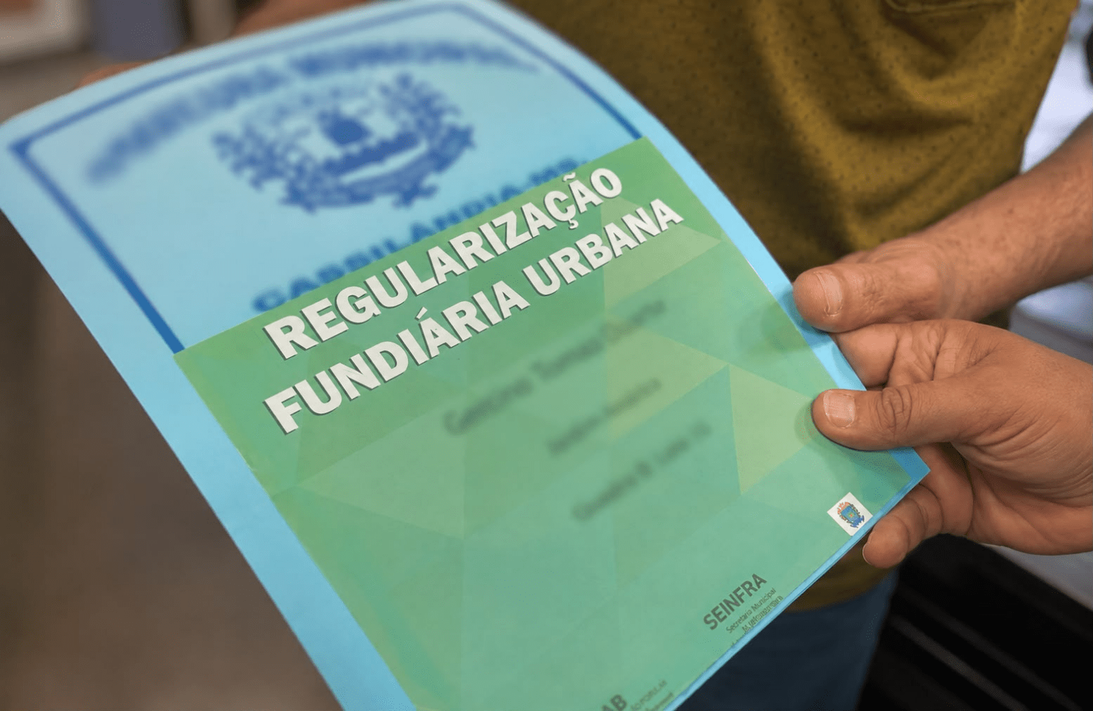 Prefeitura de Cassilândia segue avançando com o Projeto REURB e entrega escrituras a moradores