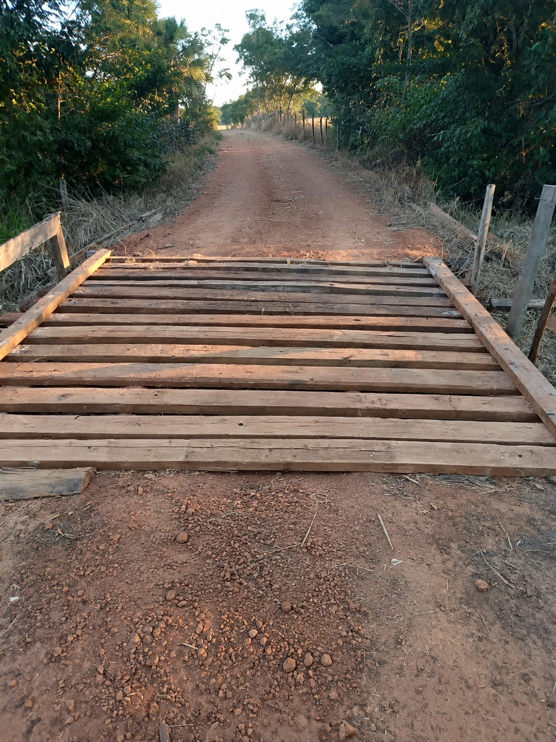 Mata-burro na estrada do Córrego da Macaúba é restaurado pela Secretaria de Infraestrutura de Cassilândia
