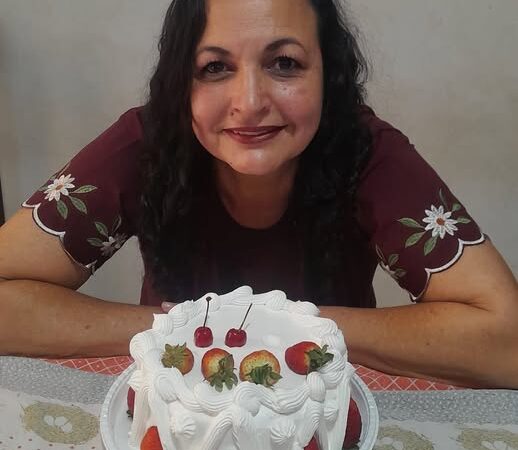Olha quem está fazendo aniversário hoje… Magda Simone