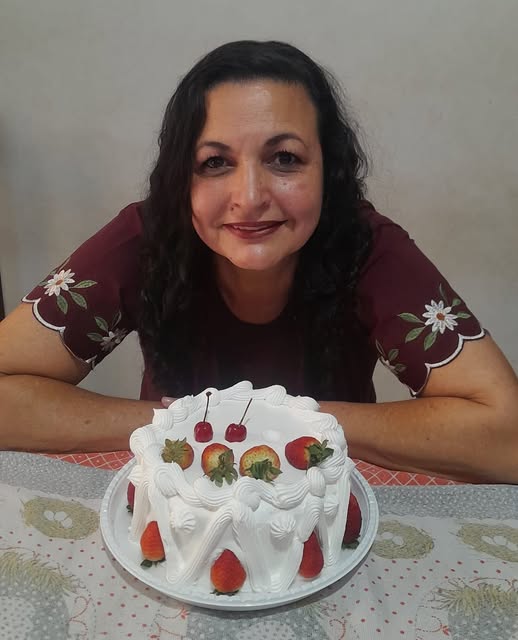 Olha quem está fazendo aniversário hoje… Magda Simone
