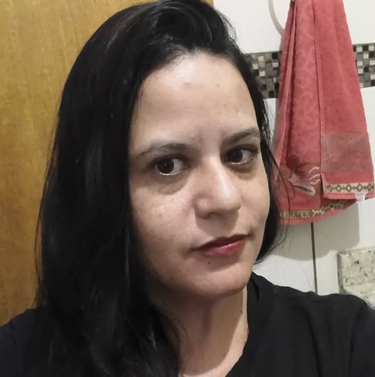 Genteee, Olha quem está fazendo aniversário hoje… Aline Alves de Freitas