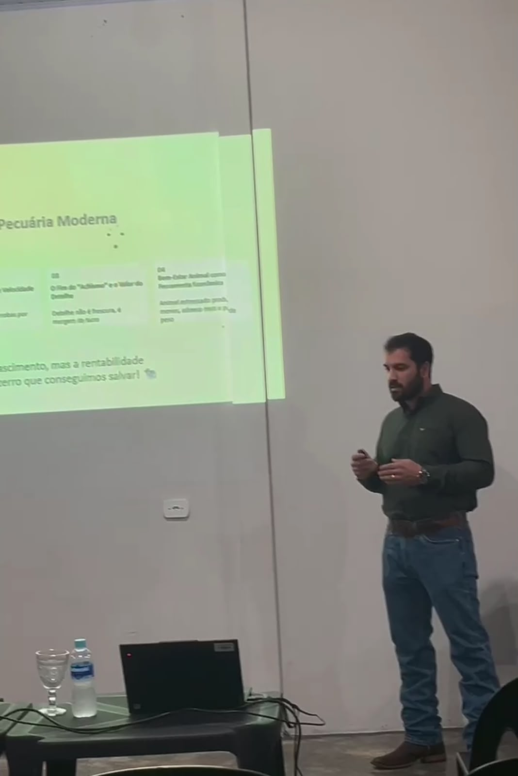 I Workshop de Inovações na Pecuária promove palestra sobre gestão da maternidade
